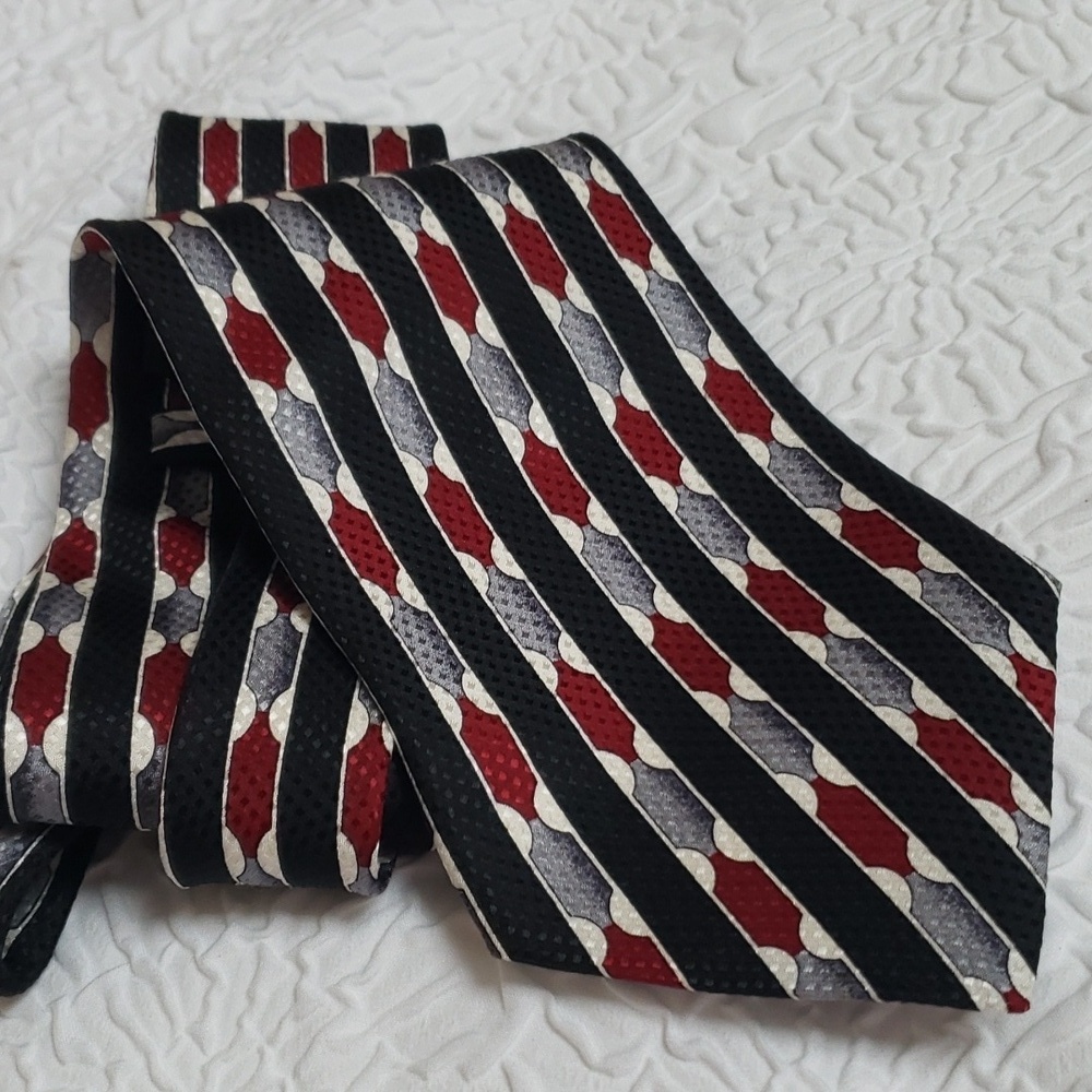 CARLO PALAZZI  100% Silk Hand Made Men's Neck Tie, Black Silver White & Burgundy
